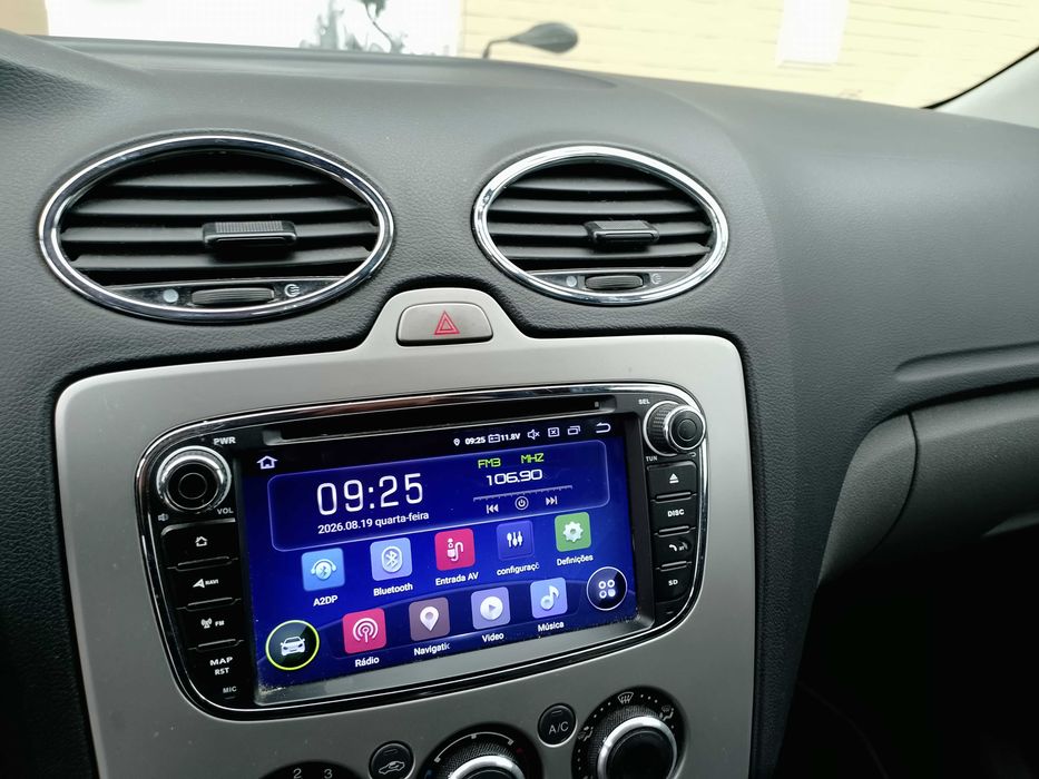 ford focus  sportvan