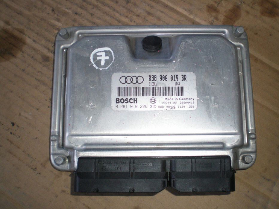 Centralina motor / ECU AUDI A4 (8D2, B5)