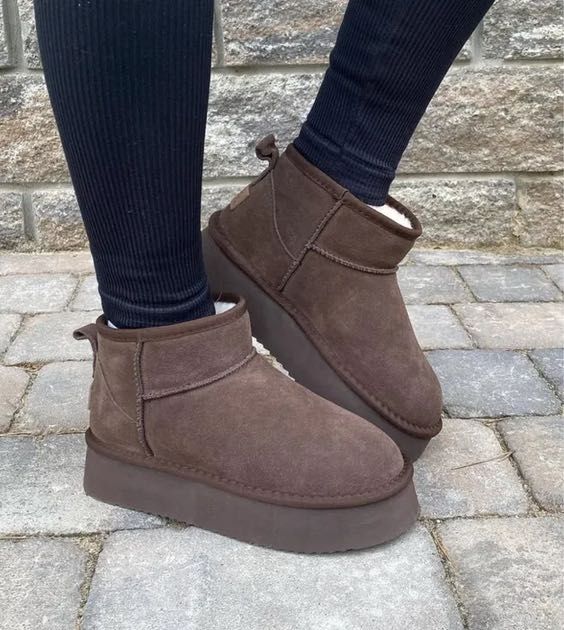 уггі натуральна замша.