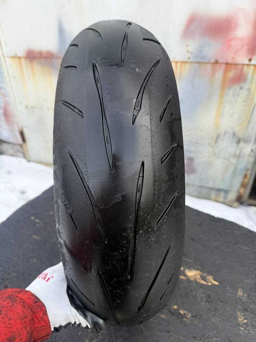 Мото шини б/в 180/55 R17 Bridgestone Battlax Hypersport S23R (2533М)