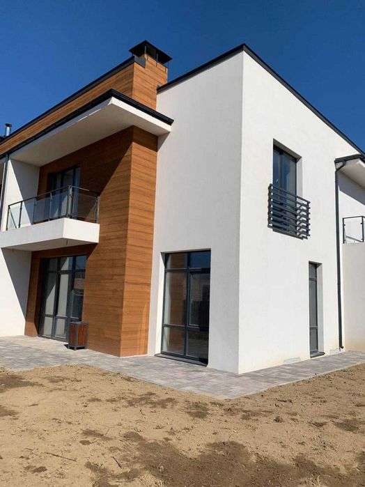 Продаж дуплексу сирець 150 кв.м район Велесу с.Вовчинці