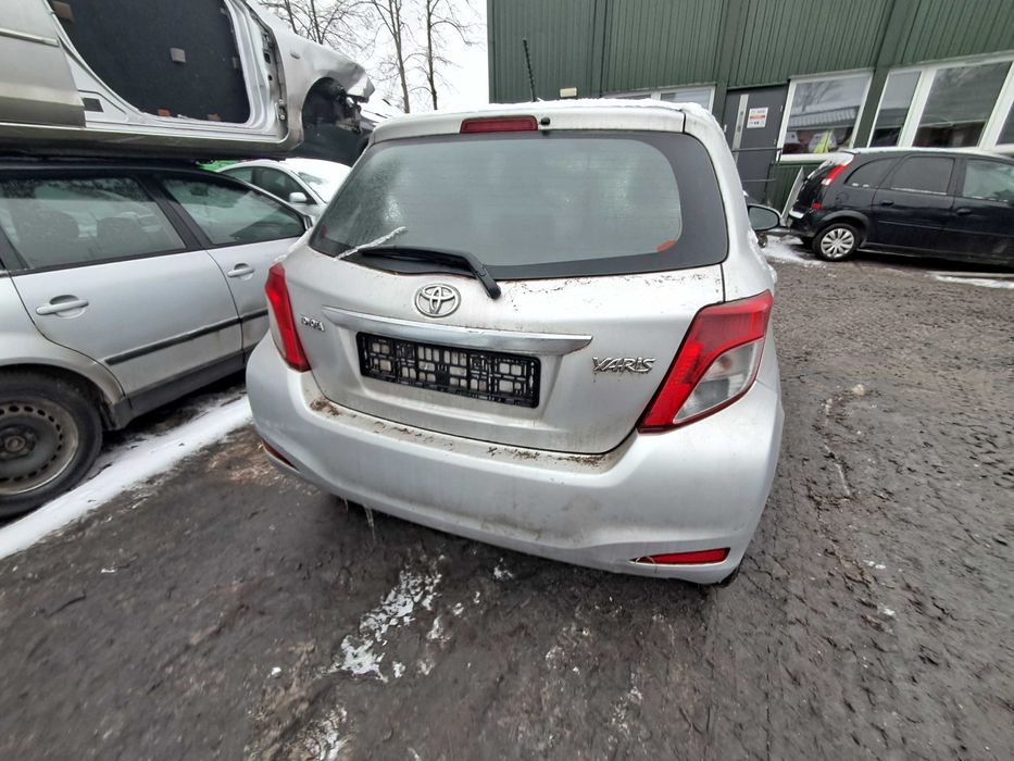 2013 Toyota Yaris IIII 1.4 D4D 1ND-TV 90 KM Silnik Skrzynia Części