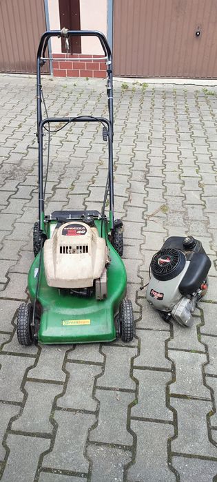 Kosiarka z napędem+ drugi silnik