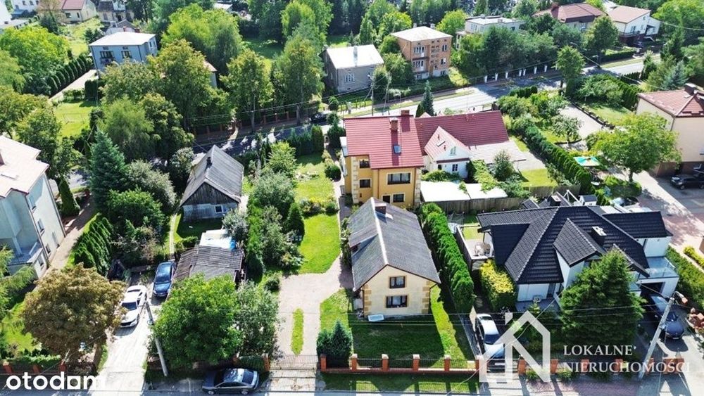 REZERWACJA-Atrakcyjna posesja przy ulicy Lipowej na sprzedaż!