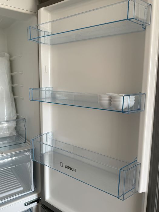 Frigorífico Combinado Bosch KGN36VLED (326 L)