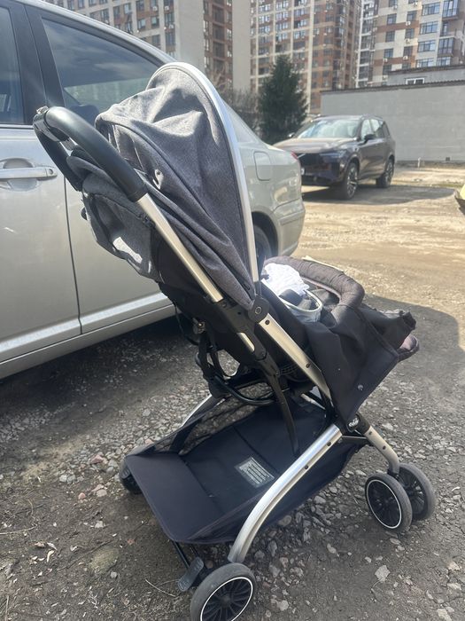 Прогулянкова коляска Cam Compass