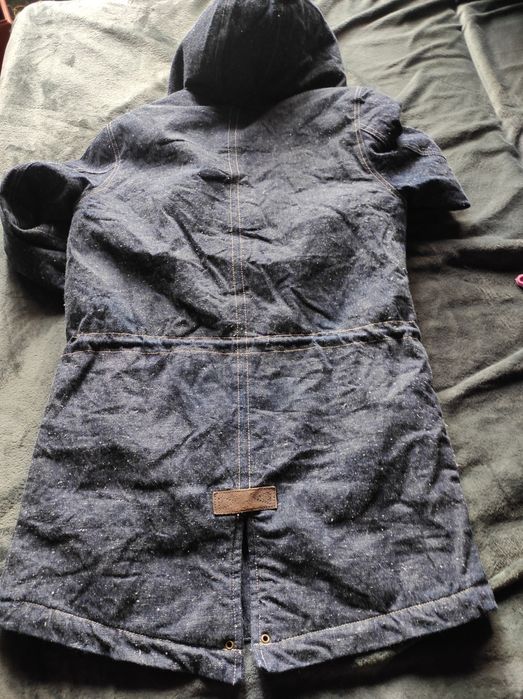 Продам женскую котоновую парку - шерпу Bershka.
