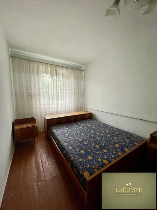 Продаж / Квартира / Заводська, Оженін