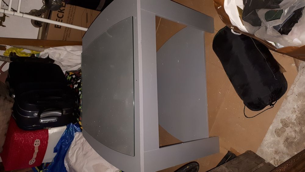 Mesa Tv com tampo rotativo