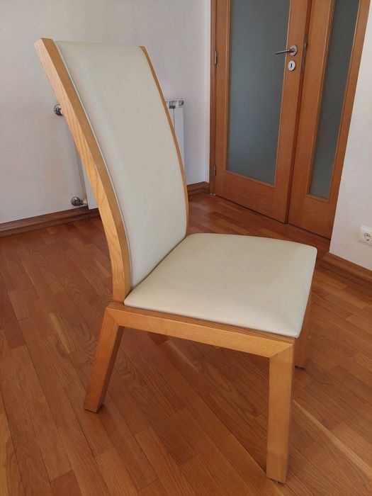 6 Cadeiras em pele e madeira de carvalho