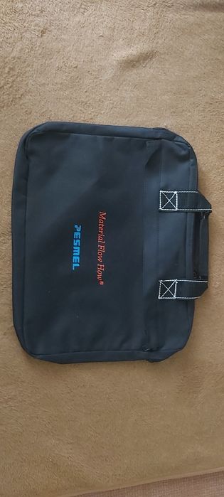 Сумка під документи, ноутбук.