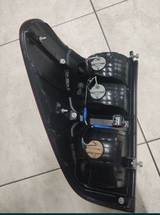 Farolim toyota hilux+ calços yaris