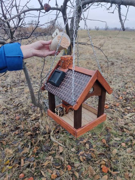 Годівнички для птахів