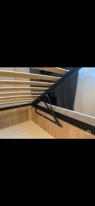 Łóżko tapicerowane duże