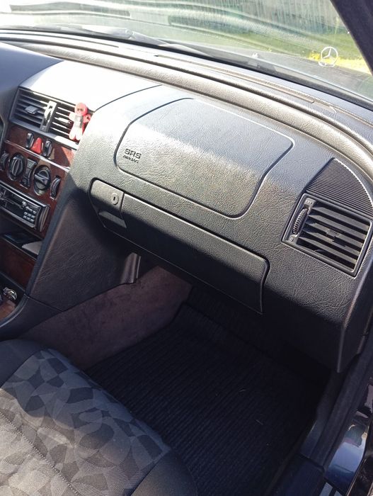 Mercedes c220 classic