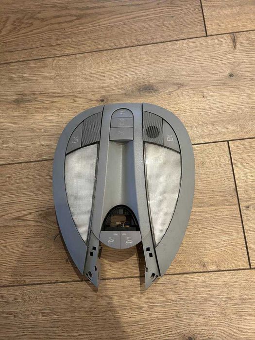 A 211 820 61 01/7D43  ліхтар/плафон внутрішній центральний передній.