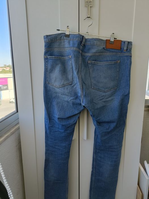 Calça usado, bem estimado.
Venda por falta de uso