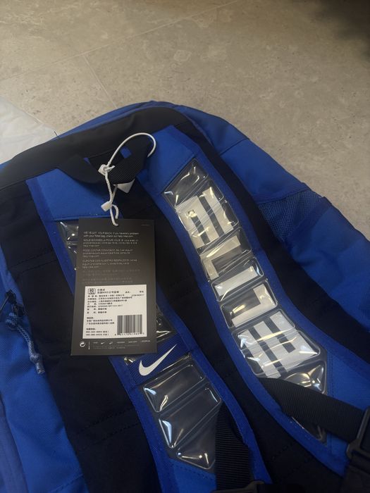 niebieski plecak Nike Elite