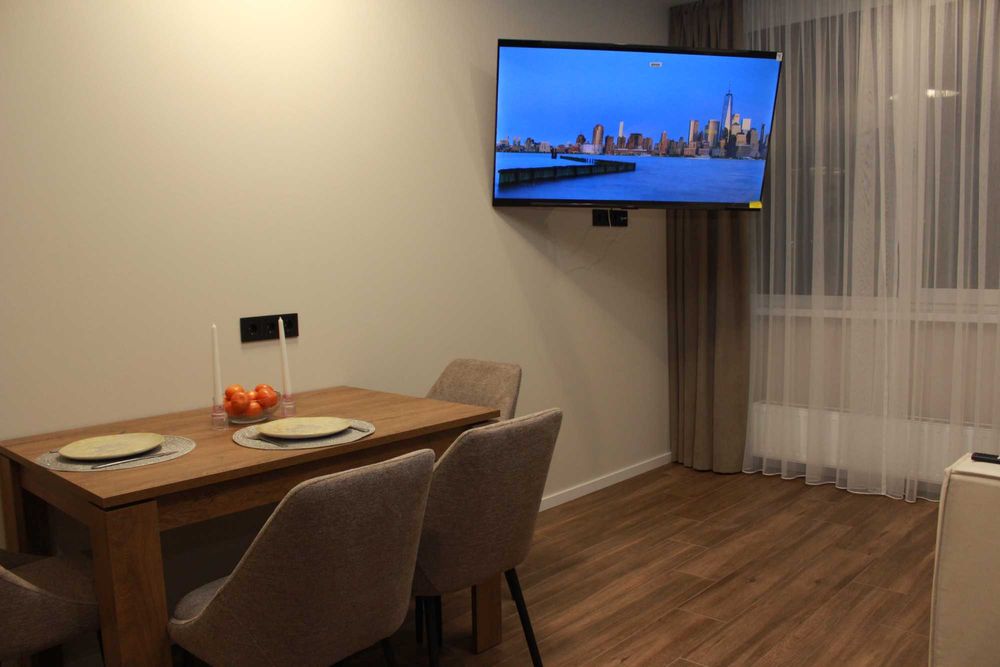 Завжди є світло!Перша здача | 1-кімнатна квартира з гардероб і ванною