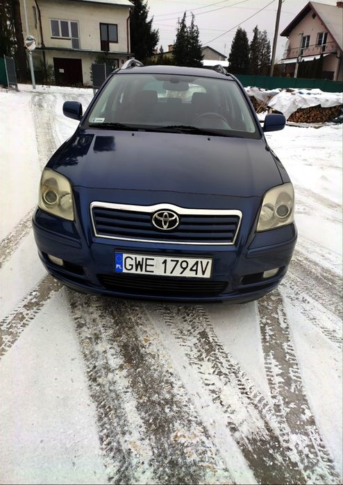 Toyota Avensis kombi 2 litry diesel