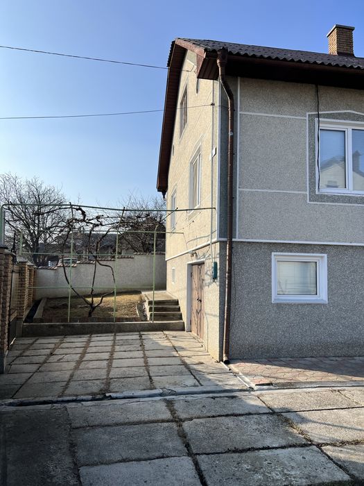 Будинок вул. Лозівська