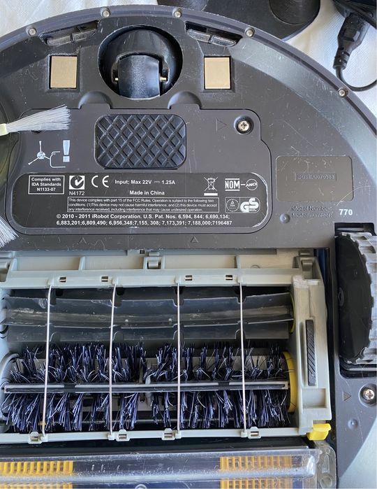 Продам робот-пылесос iRobot Roomba 770