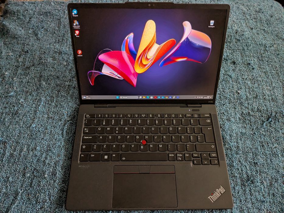 Lenovo Laptop Thinkpad X13s 13.3 Snapdragon 8cx G3/16gb/256gb SSD