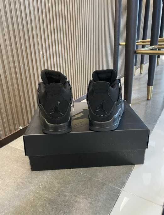 Jordan 4 Retro Black Cat R.42