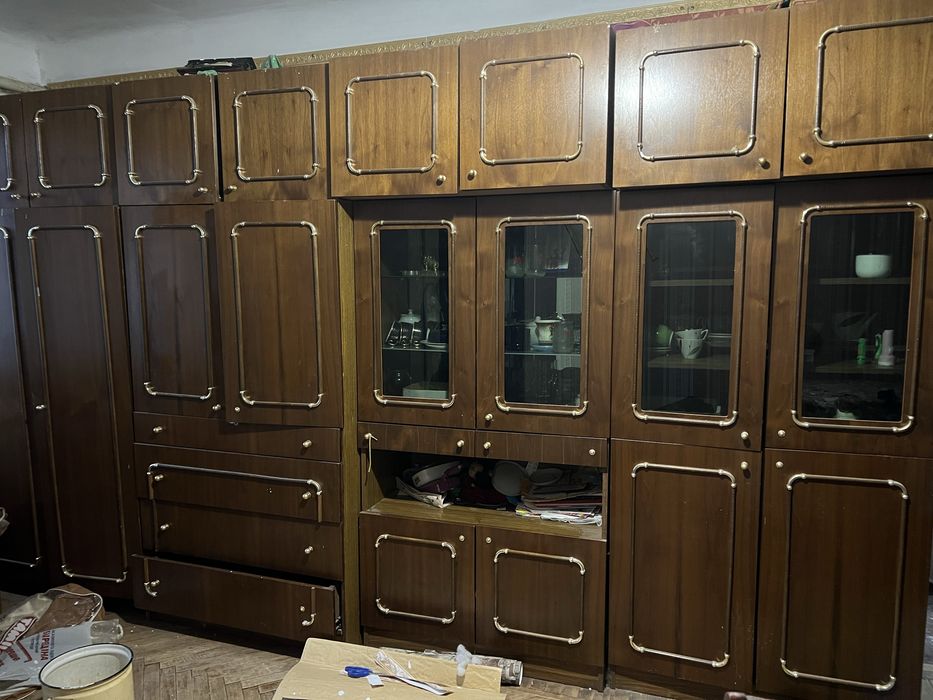 Стінка в чудовому стані