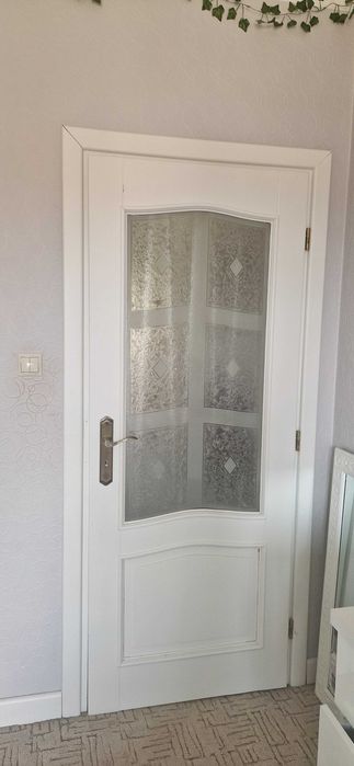 Drzwi wewnętrzne drewniane