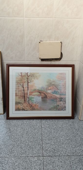 Diversos quadros e espelho64409180210050122