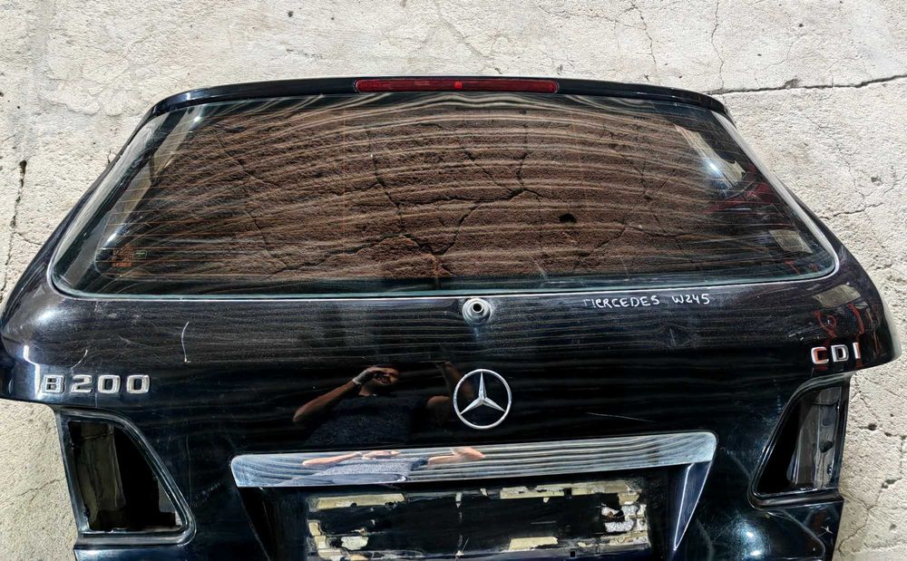 Tampa da mala mercedes Classe B W245