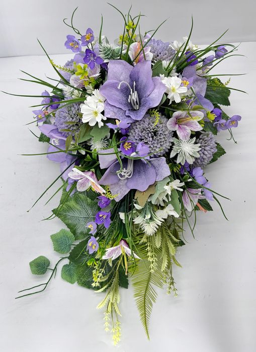 Stroik na grób wiosenny kompozycja na cmentarz