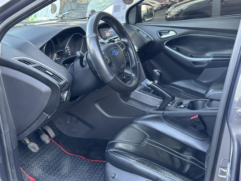 Ford focus mk3 titanium