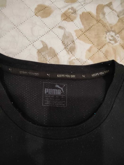 T-shirt Puma tam. L em ótimo estado
