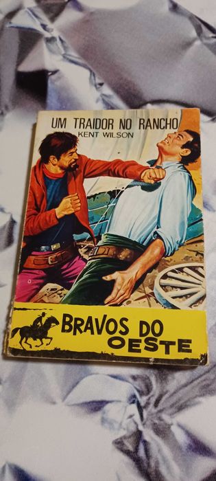 Livro _Um Traidor no Rancho_ de Kent Wilson