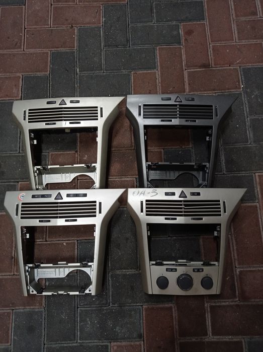 Воздуховод дефлектор накладка на консоль Opel Astra h Zafira B