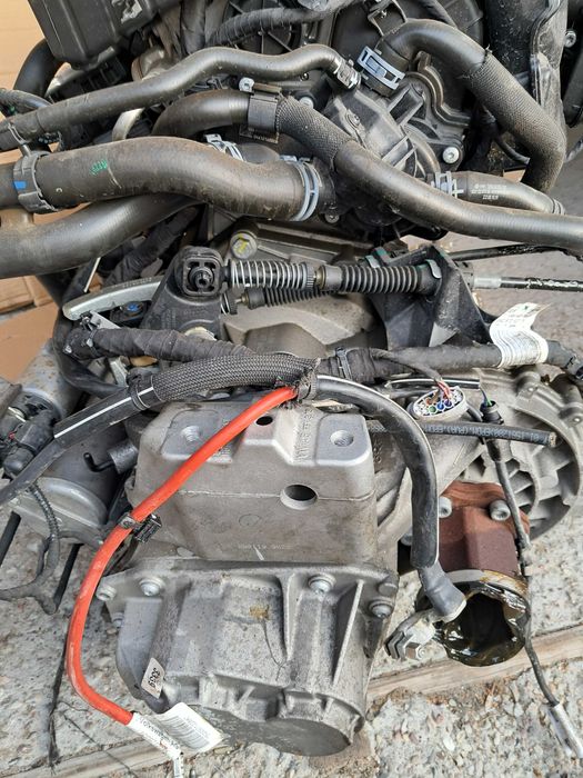 Silnik DKR 1.0 VW skrzynia komplet