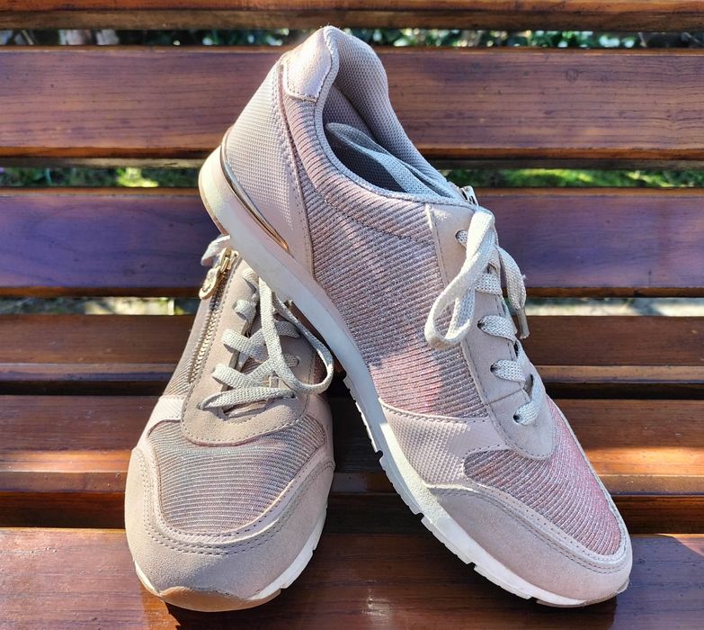 Жіночі кросівки "Graceland"р.38