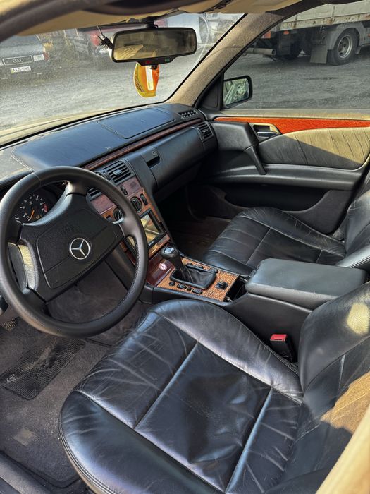 Мерседес w210 1996 2.0