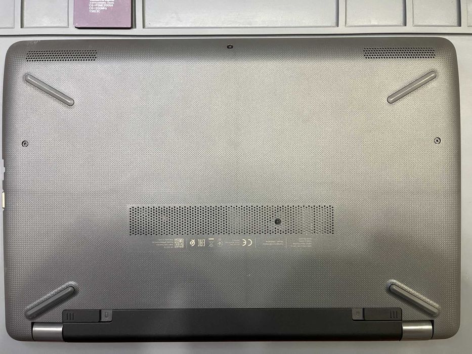 Ноутбук HP 250 G6, Intel Core i7-7500U, 16Gb RAM, 250 Gb SSD