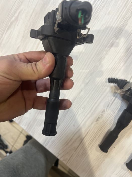 0221504004 Bosch катушка зажигания