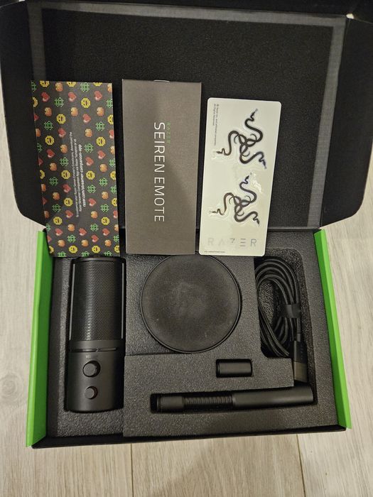 Mikrofon Razer Seiren Emote + uchwyt ramię