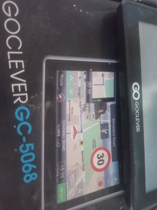 Авто навігатор goclever