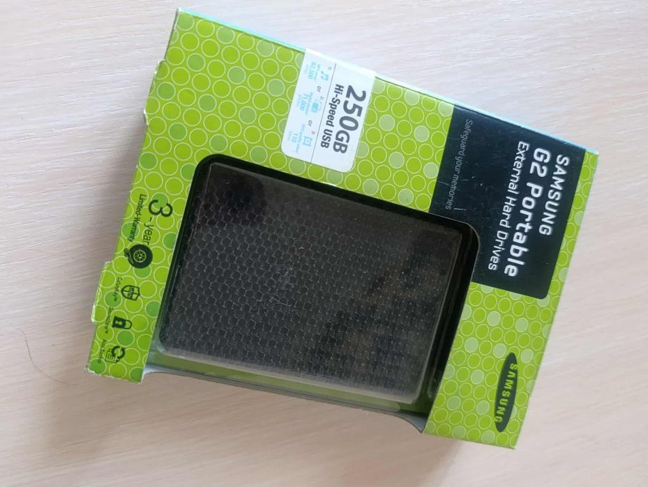 Зовнішній жорсткий диск Samsung portable G2 250гб