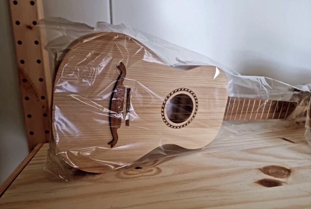 Cavaquinhos para venda