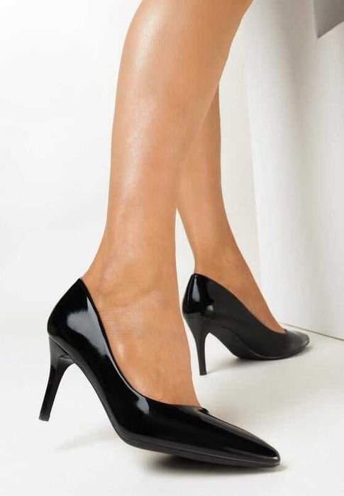 Czarne szpilki z ekoskóry C'M PARIS