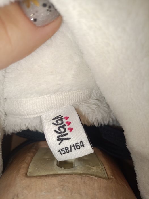 Ciepła bluza z końmi pod gardło