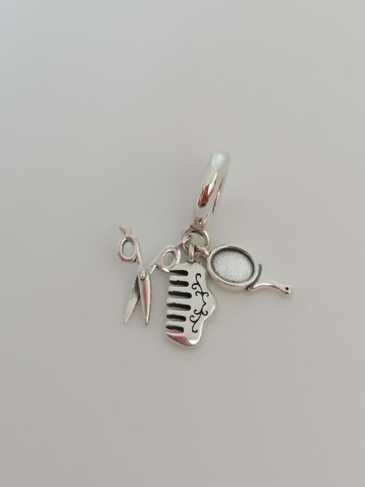 Pandora-style scissor, comb and brush charm64551465424001121