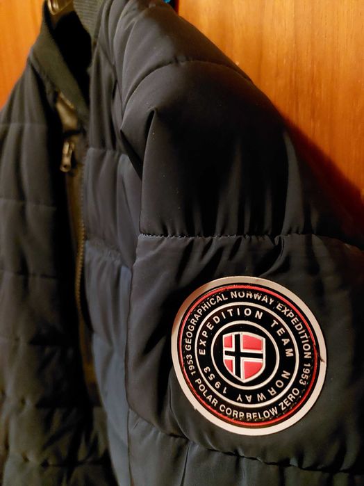 Blusão Geographical Norway "Compact" — Tam. L (veste como um M).64564178936067123